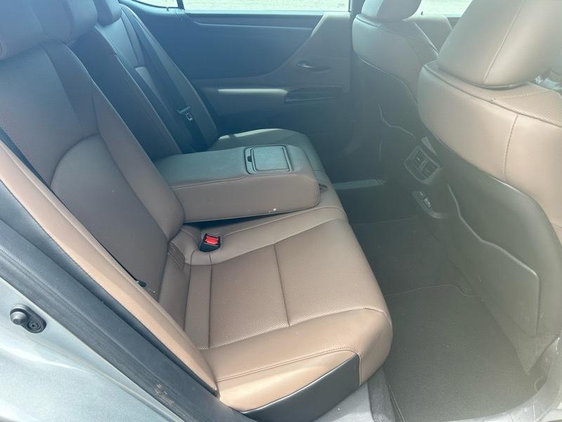 Lexus ES 350 2025