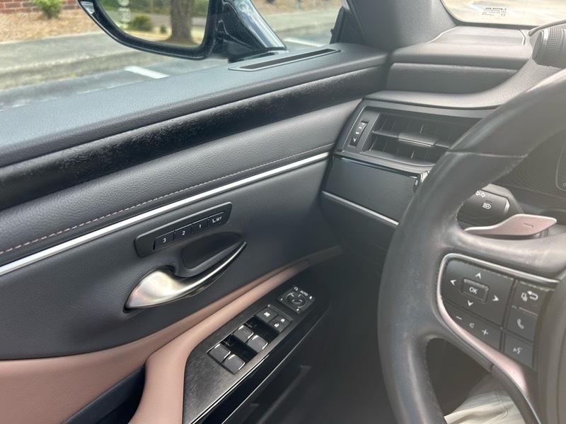 Lexus ES 350 2025