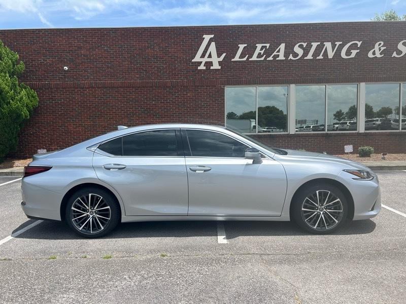 Lexus ES 350 2025