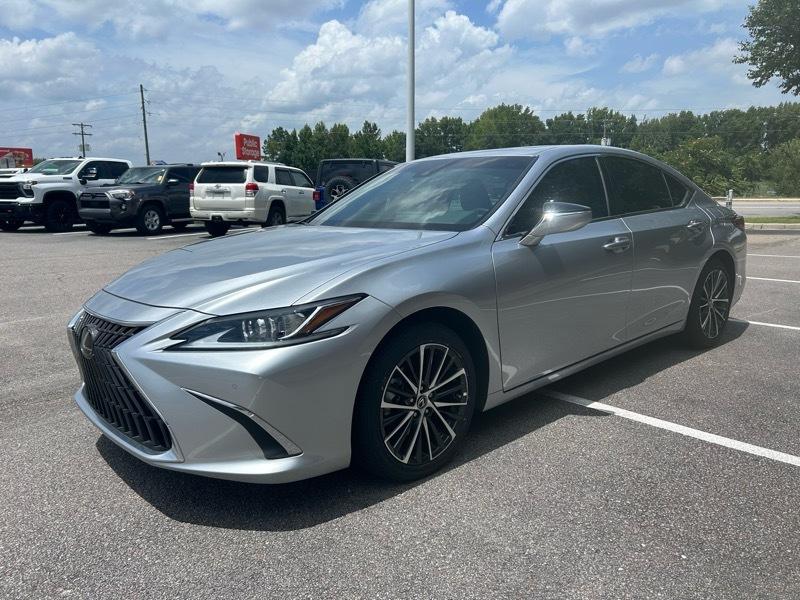 Lexus ES 350 2025