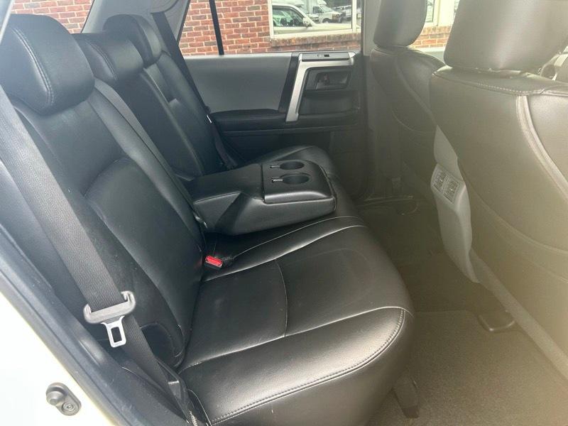 Toyota 4Runner SR5 2WD V6 2010