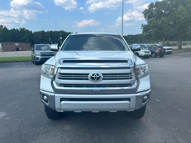 Toyota Tundra Platinum CrewMax 5.7L FFV 4WD 2015