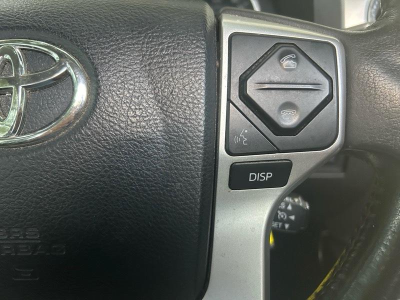 Toyota Tundra Platinum CrewMax 5.7L FFV 4WD 2015