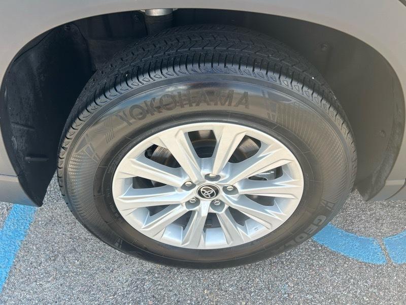 Toyota Grand Highlander XLE 2024