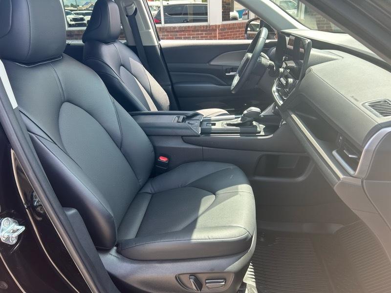Toyota Grand Highlander XLE 2024