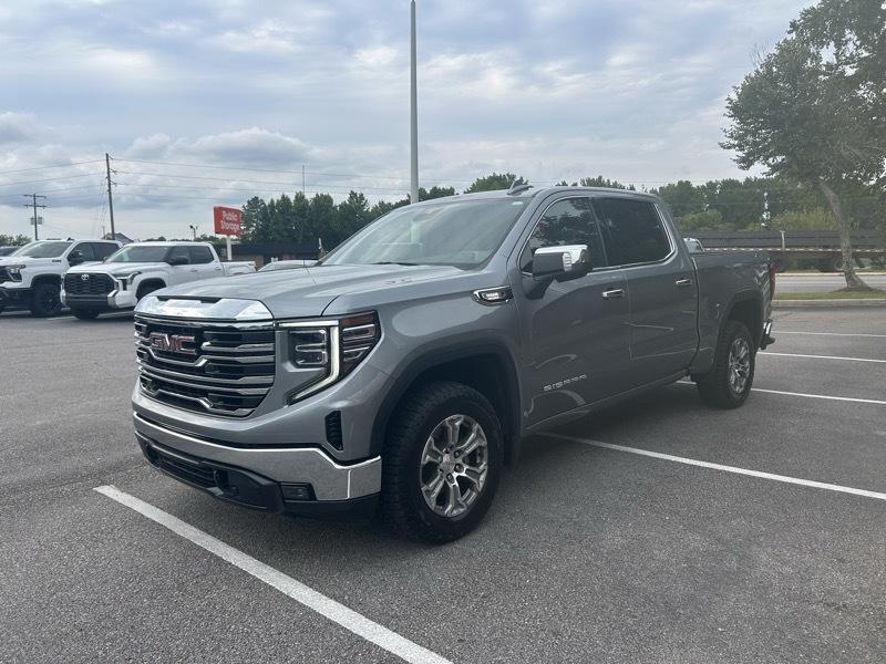 GMC Sierra 1500 SLT Crew Cab 4WD 2024