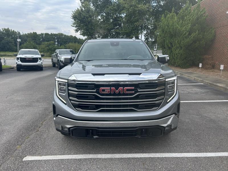 GMC Sierra 1500 SLT Crew Cab 4WD 2024