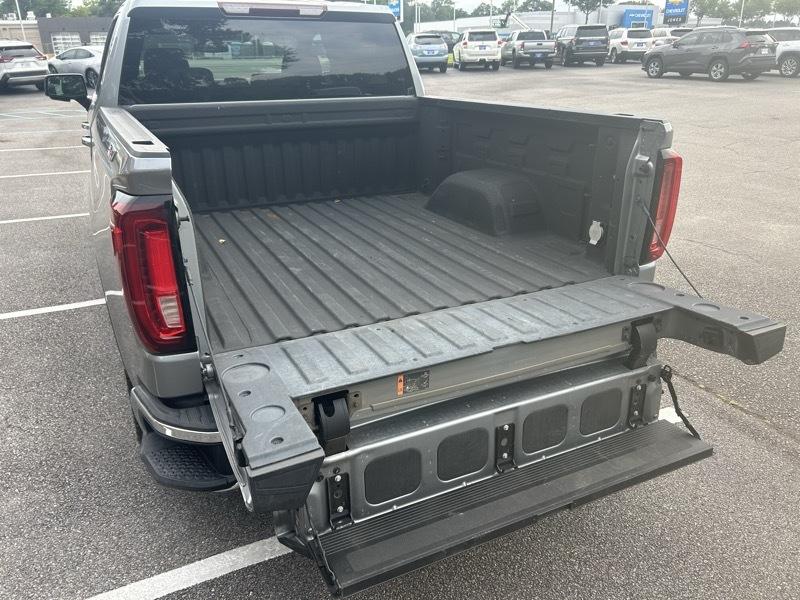 GMC Sierra 1500 SLT Crew Cab 4WD 2024