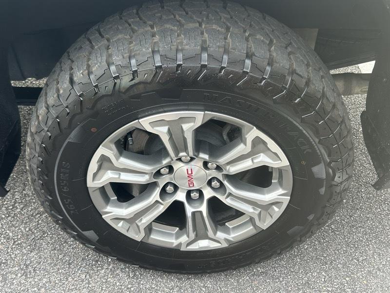 GMC Sierra 1500 SLT Crew Cab 4WD 2024