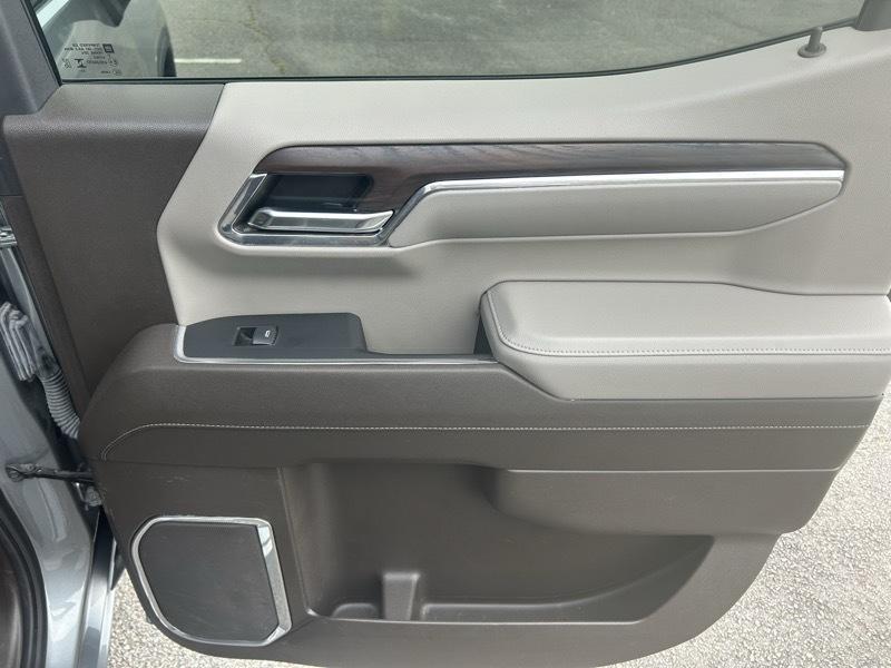 GMC Sierra 1500 SLT Crew Cab 4WD 2024