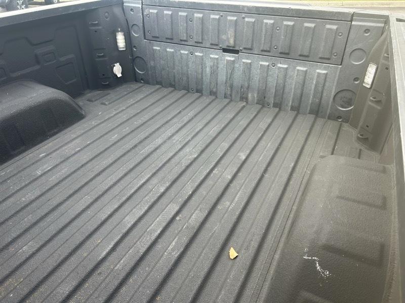 GMC Sierra 1500 SLT Crew Cab 4WD 2024
