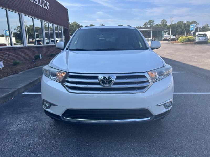 Toyota Highlander Limited 2WD 2012