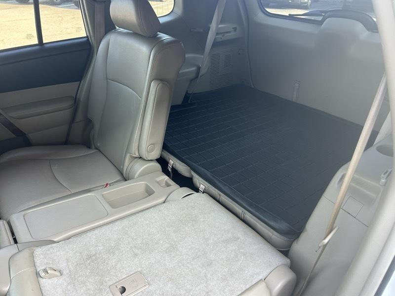 Toyota Highlander Limited 2WD 2012