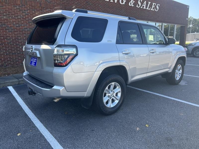 Toyota 4Runner SR5 2023