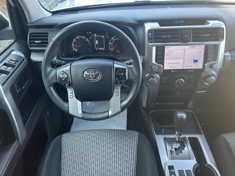 Toyota 4Runner SR5 2023
