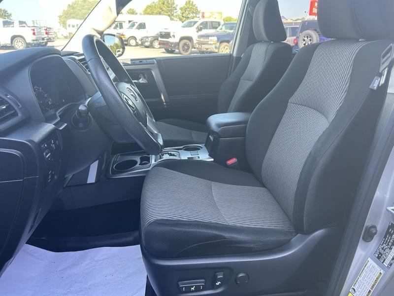 Toyota 4Runner SR5 2023