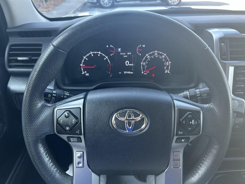 Toyota 4Runner SR5 2023