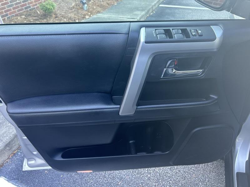Toyota 4Runner SR5 2023