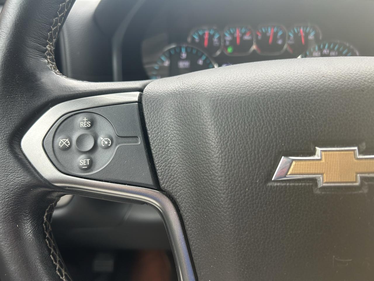 Chevrolet Silverado 1500 4WD Crew Cab 143.5" LT w/1LT 2017