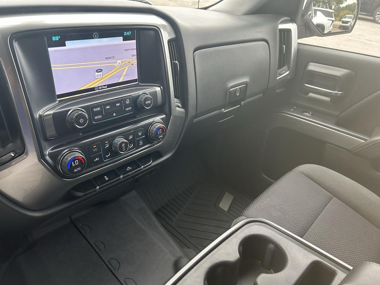 Chevrolet Silverado 1500 4WD Crew Cab 143.5" LT w/1LT 2017