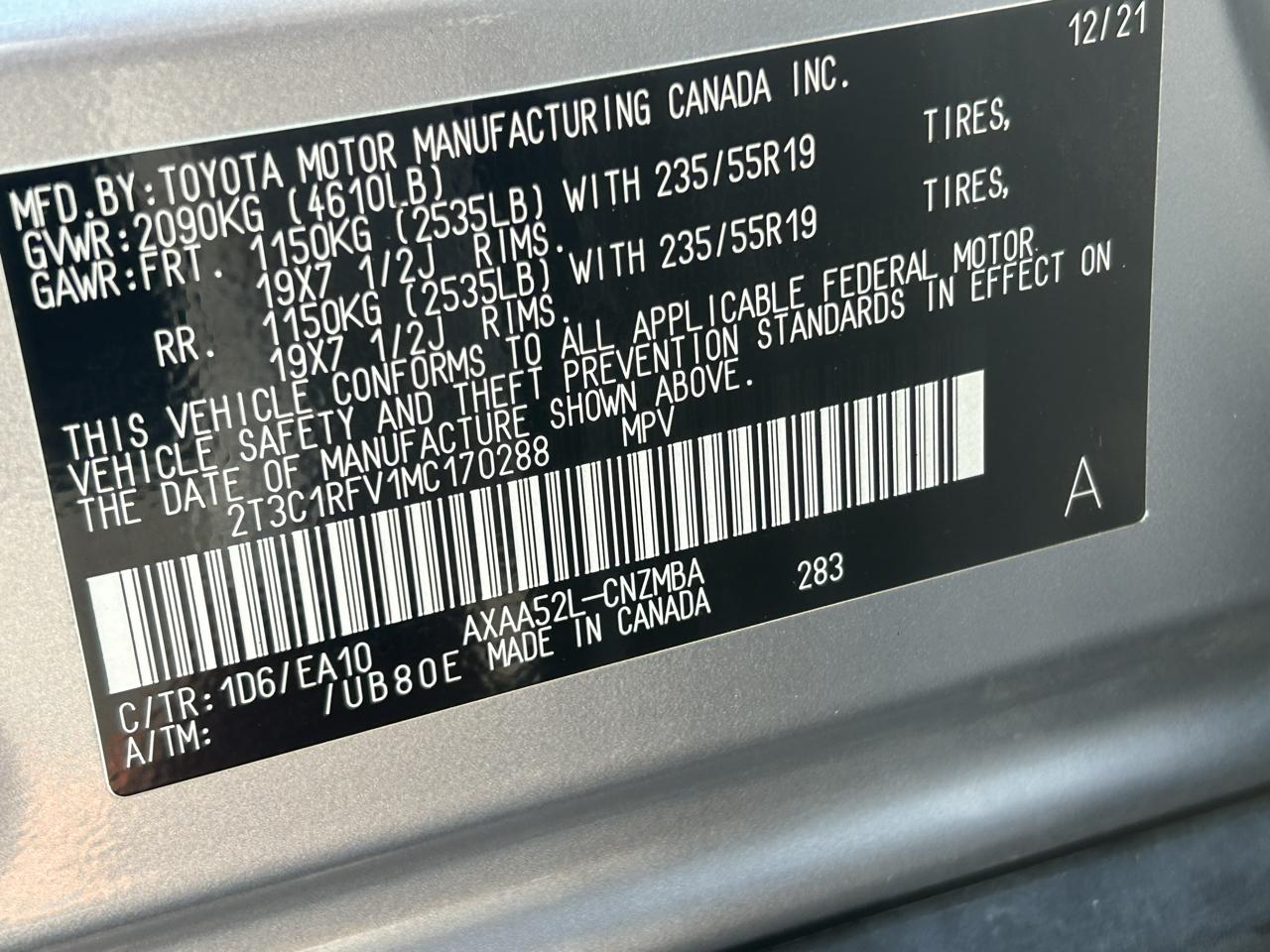 Toyota RAV4 XLE Premium FWD (Natl) 2021