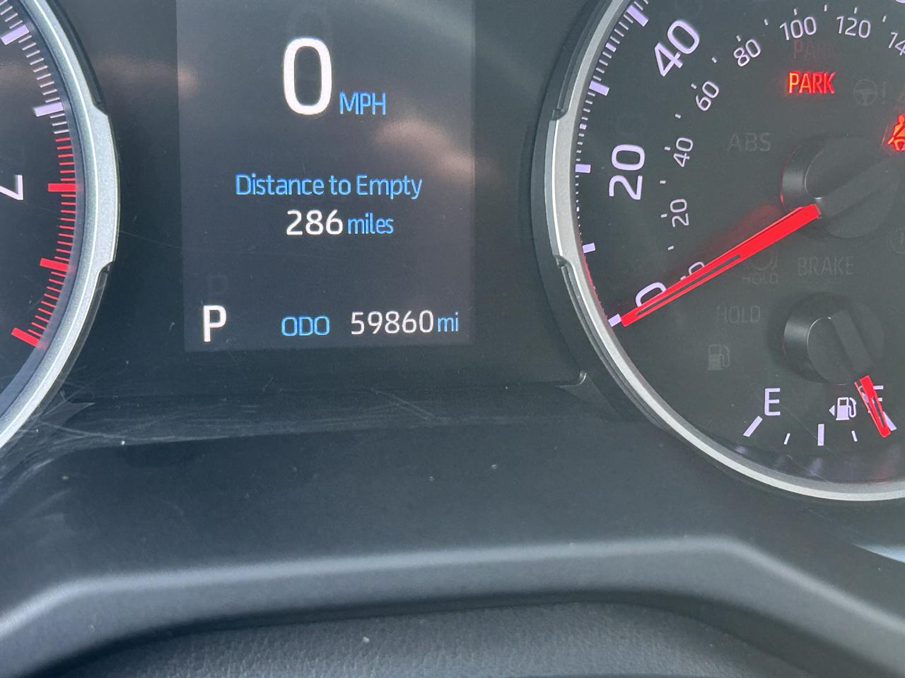 Toyota RAV4 XLE Premium FWD (Natl) 2021