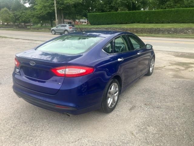 Ford Fusion SE 2013