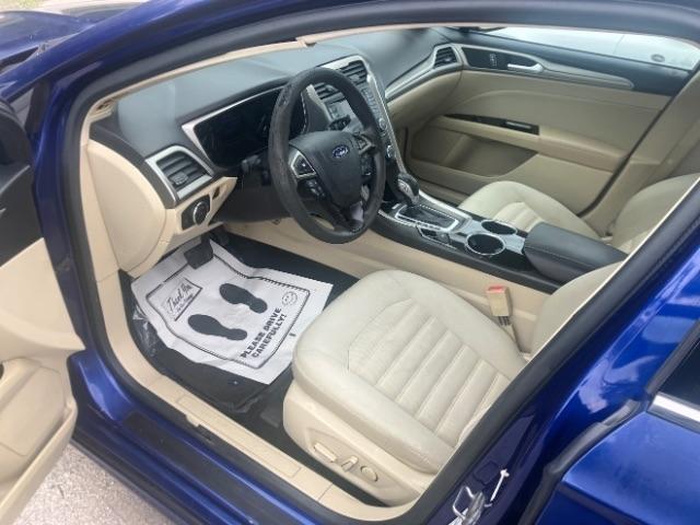 Ford Fusion SE 2013