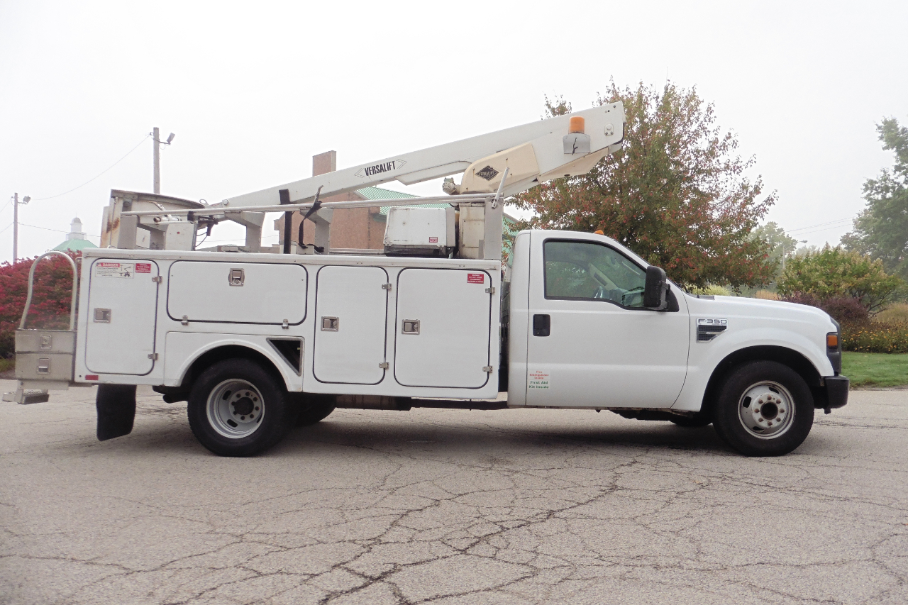 2008 Ford F-350 XL photo 4