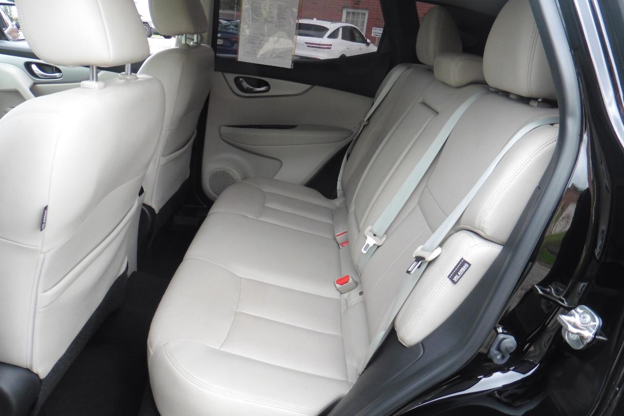 Nissan Rogue Sport FWD SL 2020