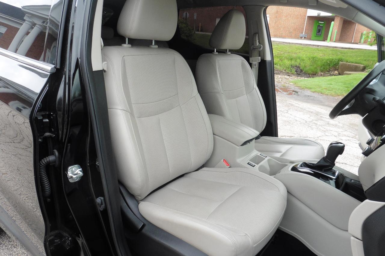 Nissan Rogue Sport FWD SL 2020