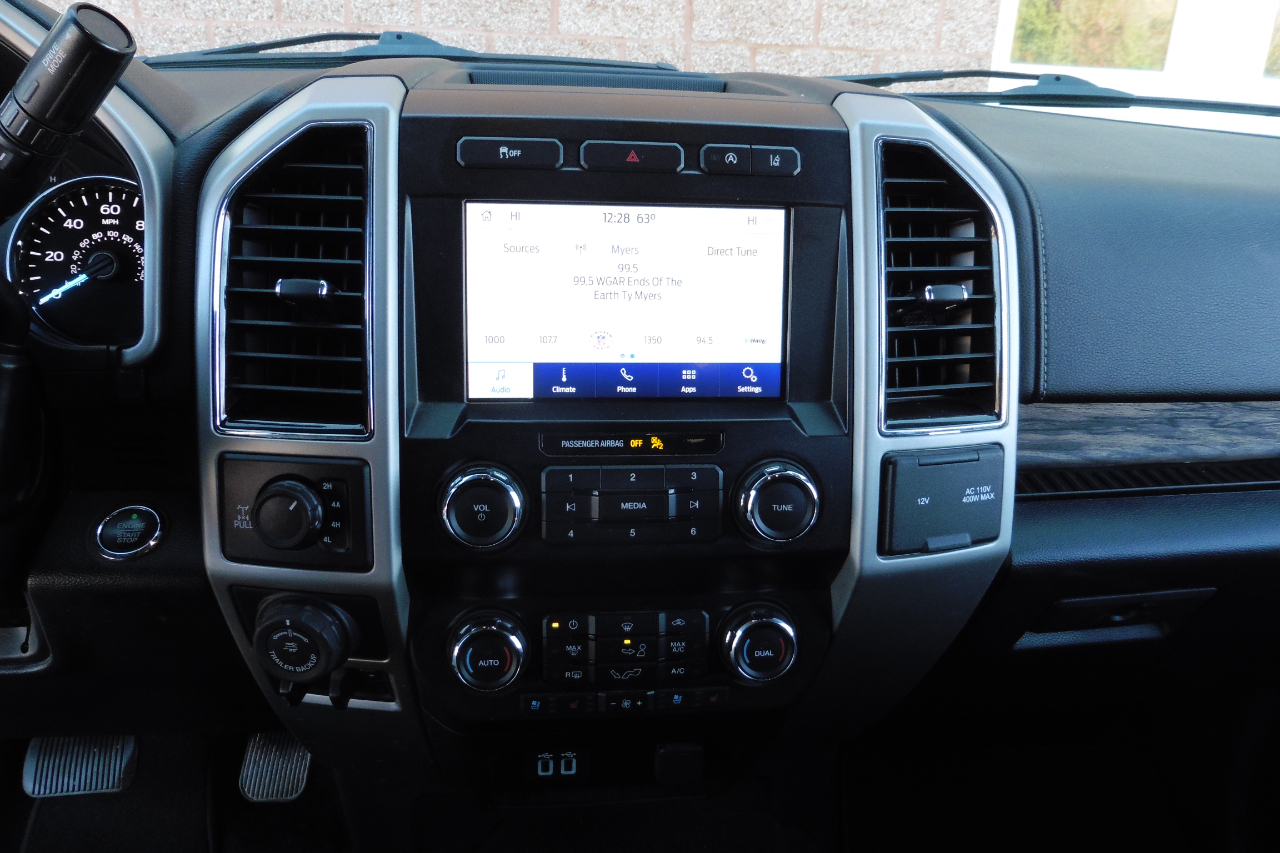 Ford F-150 4WD SuperCrew 145" Lariat 2020