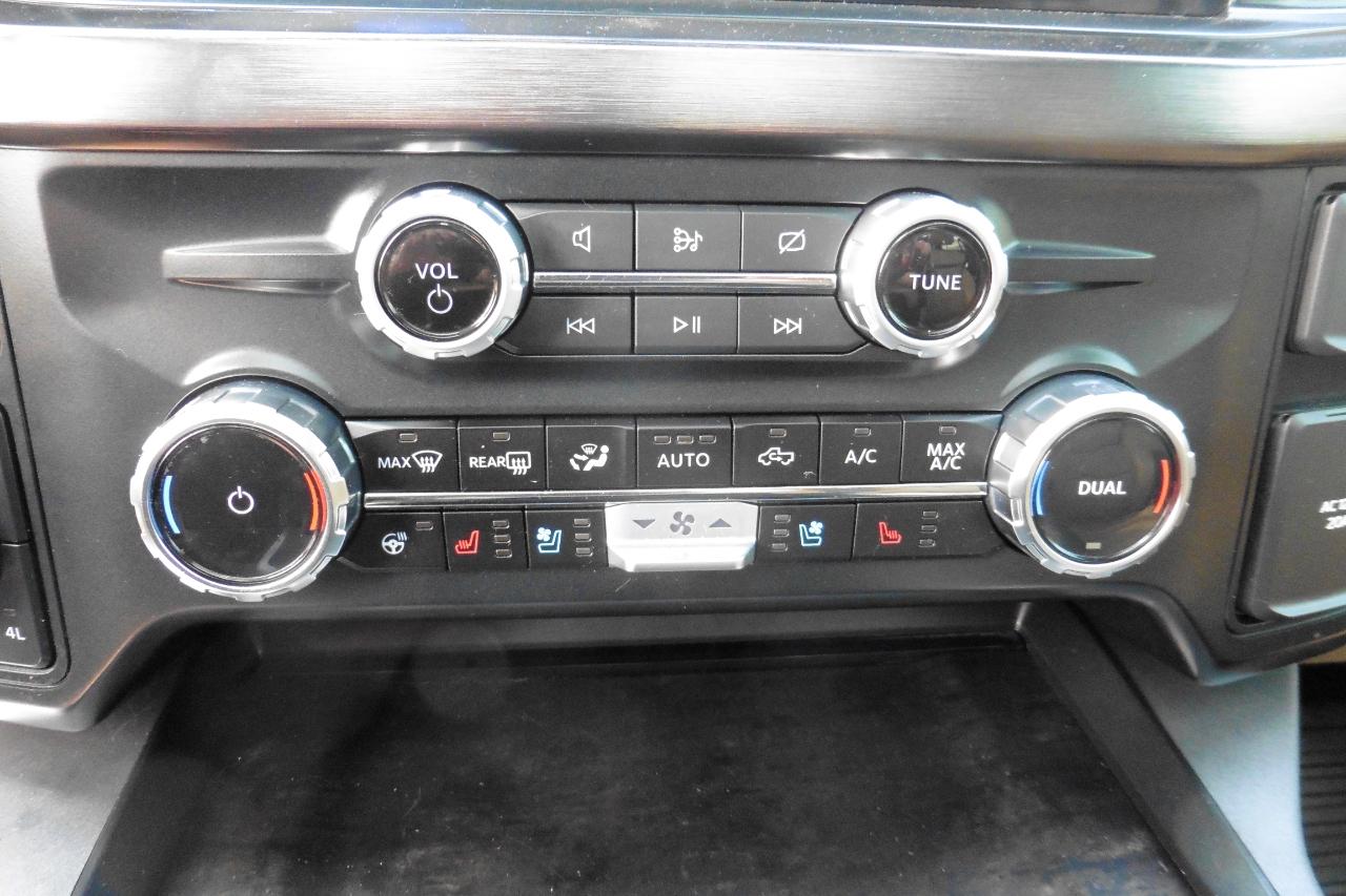 Ford F-350 SD Lariat Crew Cab Short Bed 4WD 2023