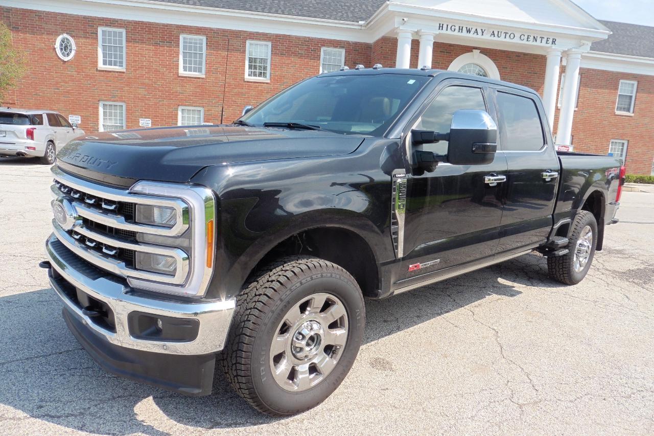 Ford F-350 SD Lariat Crew Cab Short Bed 4WD 2023