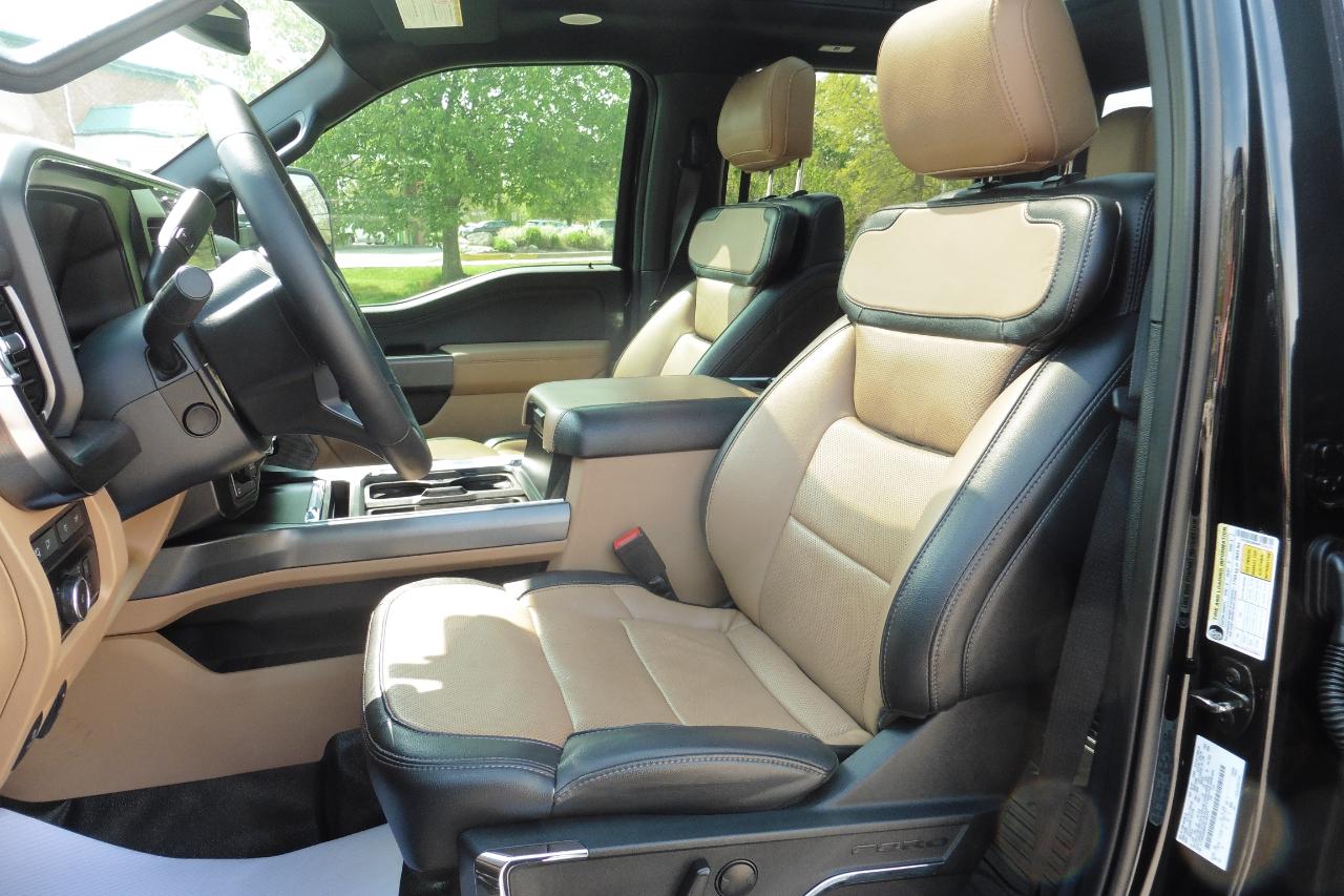 Ford F-350 SD Lariat Crew Cab Short Bed 4WD 2023