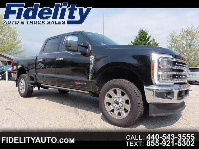 Black 2023 Ford F-350 Super Duty Lariat Crew Cab 4WD Pickup Truck Four-Wheel Drive Automatic