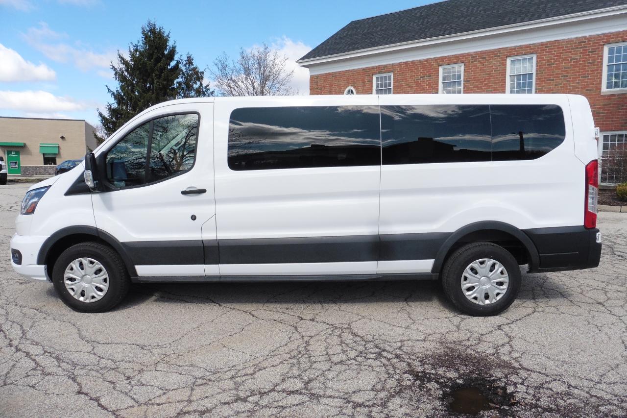 Ford Transit 350 Wagon Low Roof XL w/Sliding Pass. 148-in. WB 2023