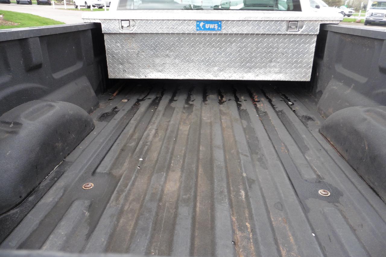 Ford F-150 4WD Reg Cab 141" XL 2022