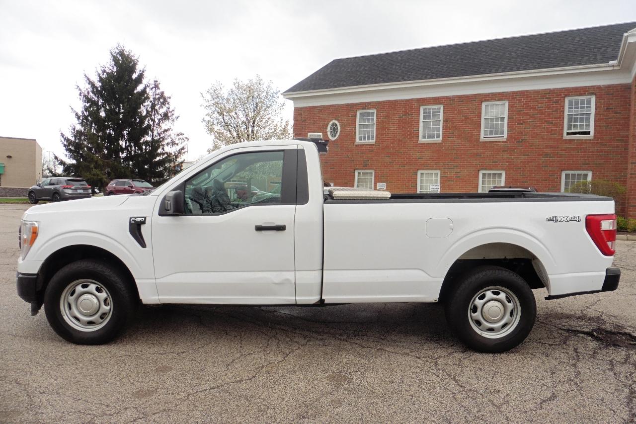 Ford F-150 4WD Reg Cab 141" XL 2022