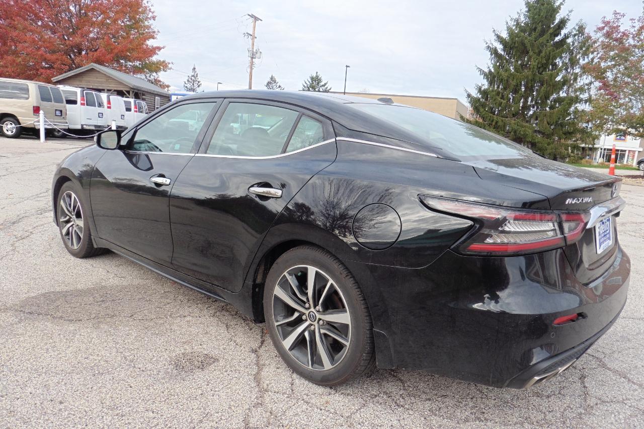Nissan Maxima SL 4D Sedan 2023