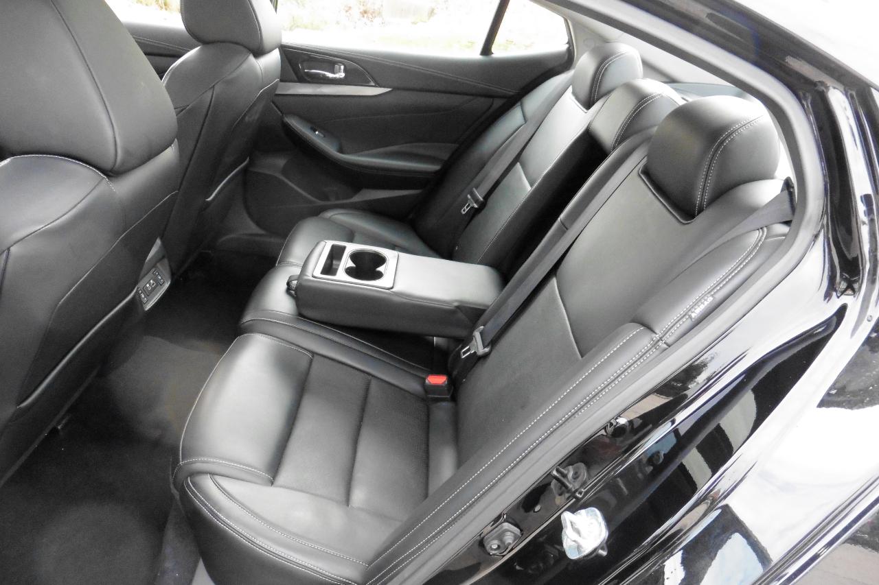 Nissan Maxima SL 4D Sedan 2023