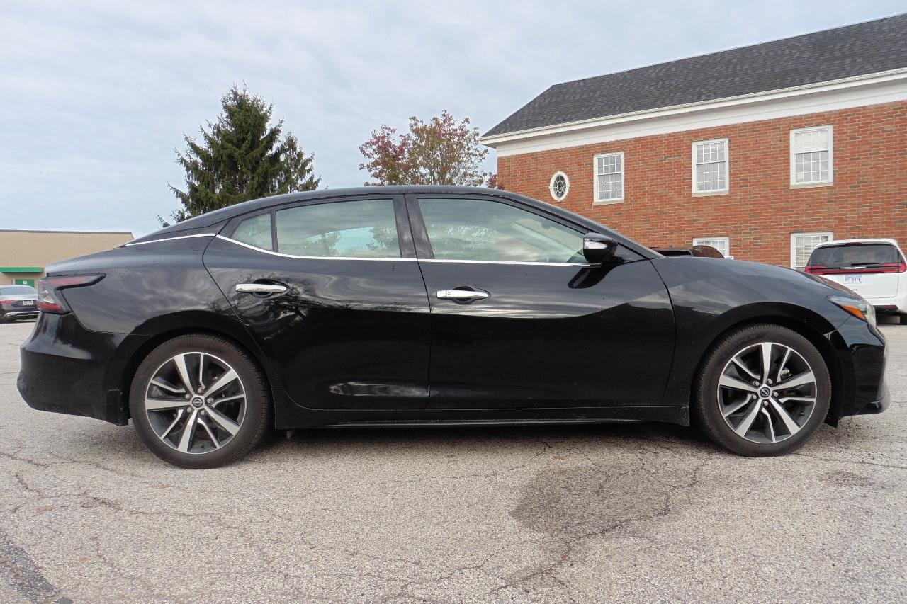 Nissan Maxima SL 4D Sedan 2023