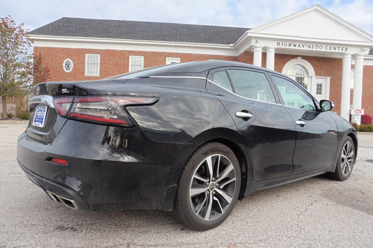 Nissan Maxima SL 4D Sedan 2023