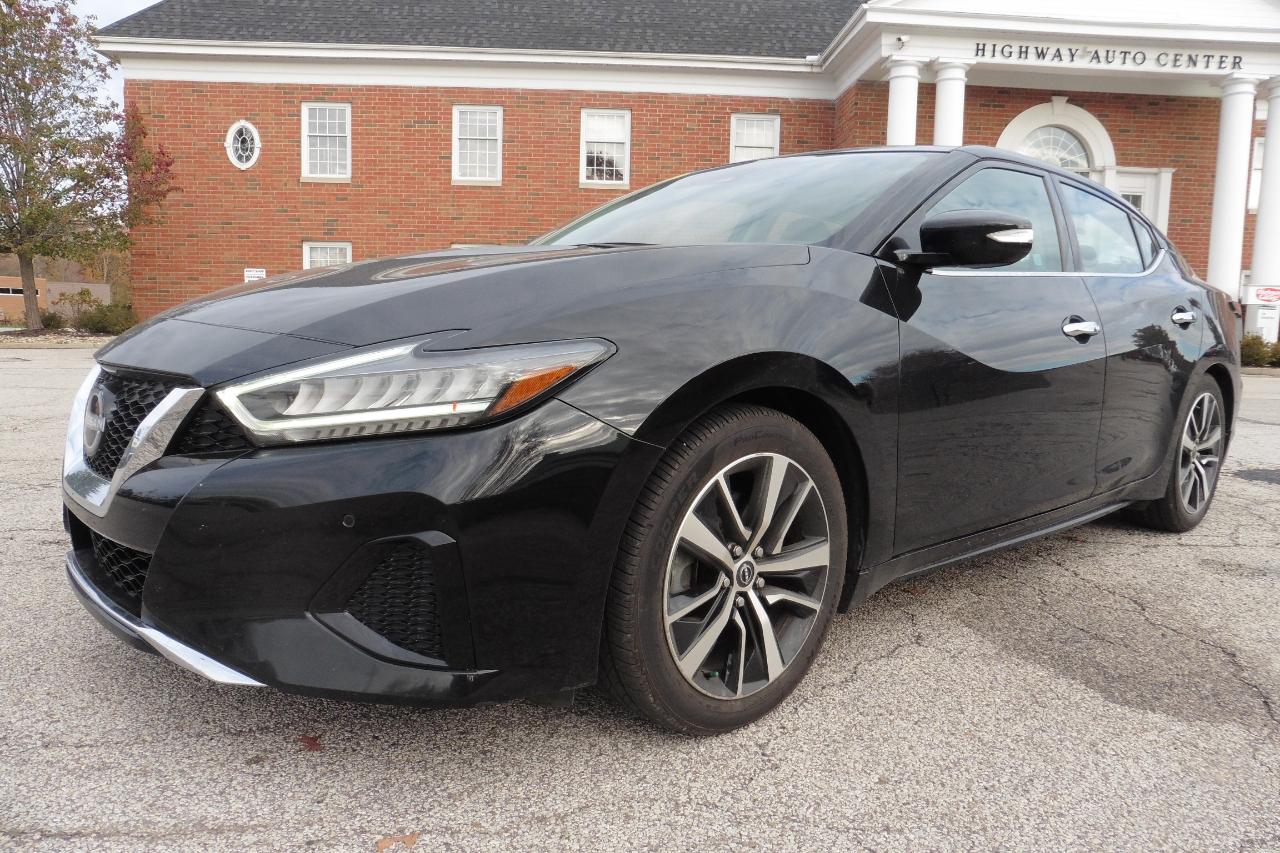 Nissan Maxima SL 4D Sedan 2023