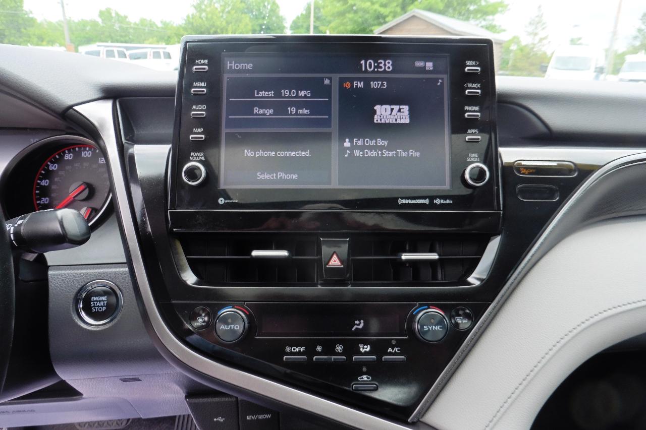 Toyota Camry  2023