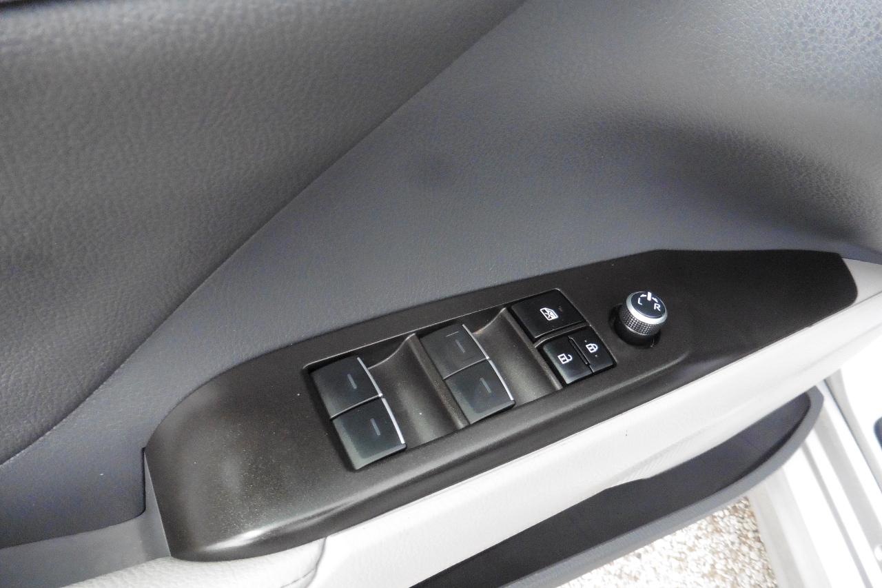 Toyota Camry  2023