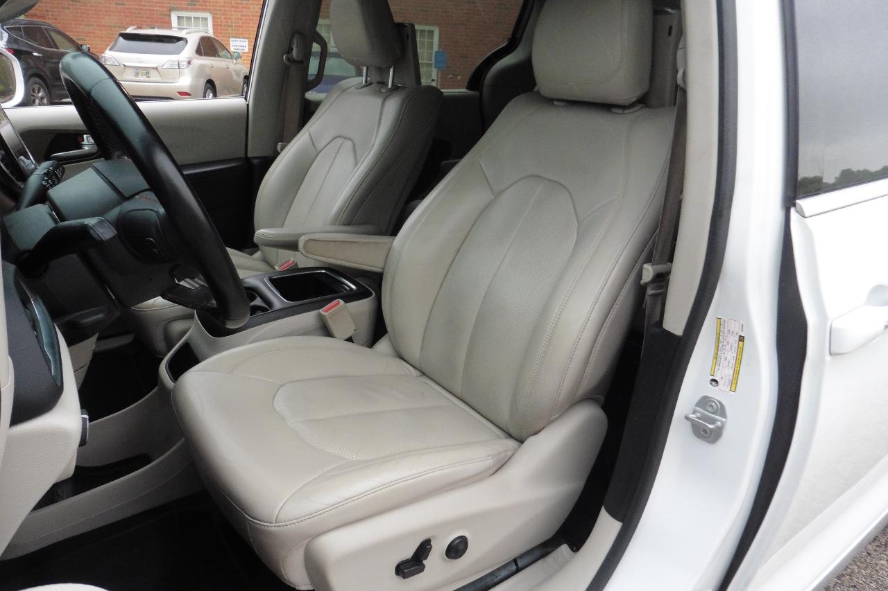 Chrysler Pacifica  2018