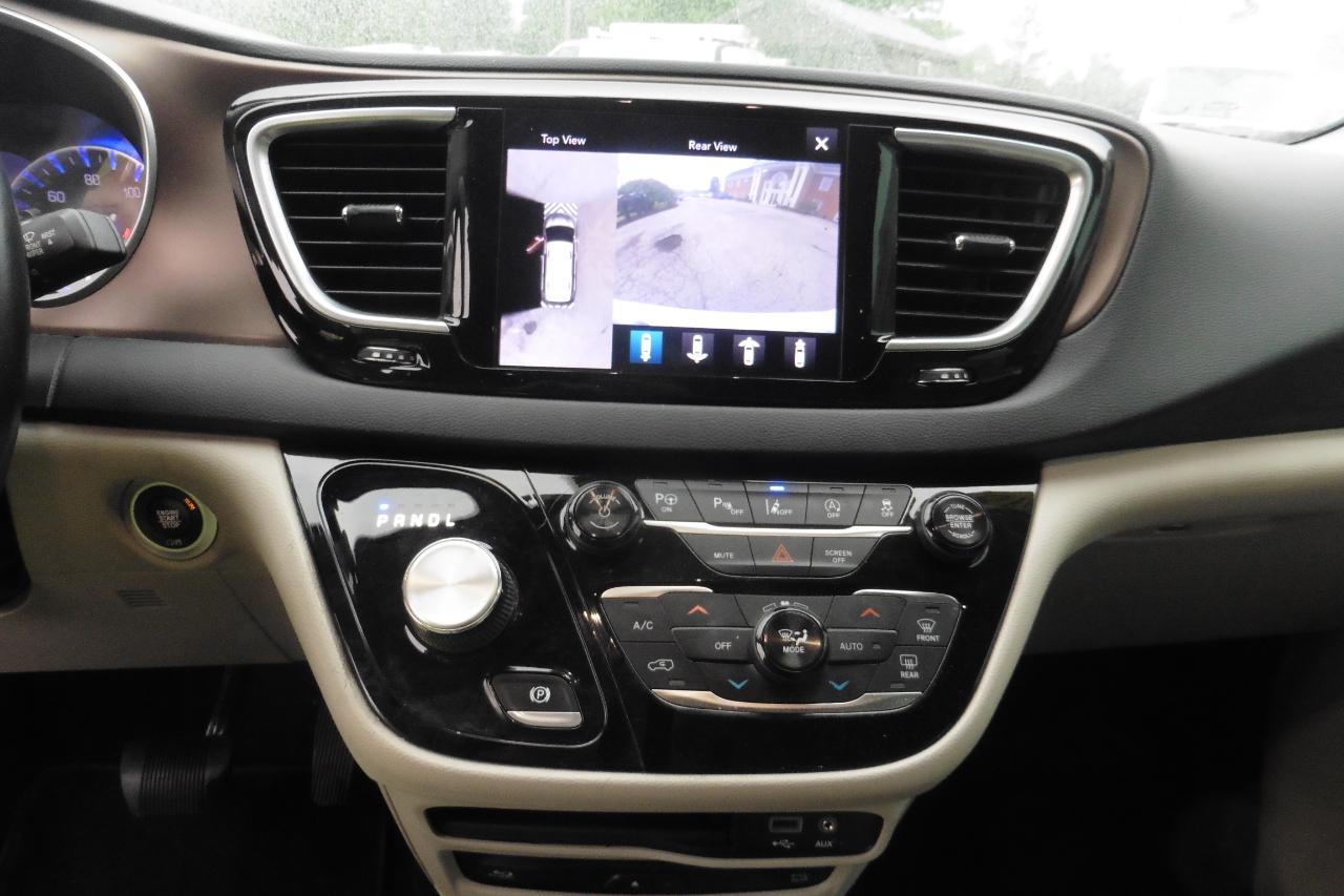 Chrysler Pacifica  2018