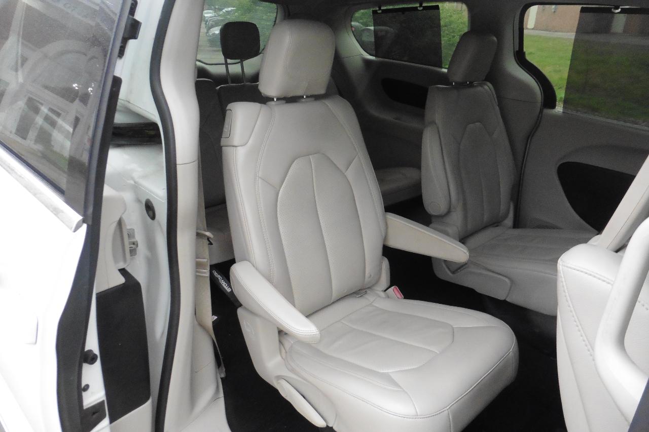 Chrysler Pacifica  2018