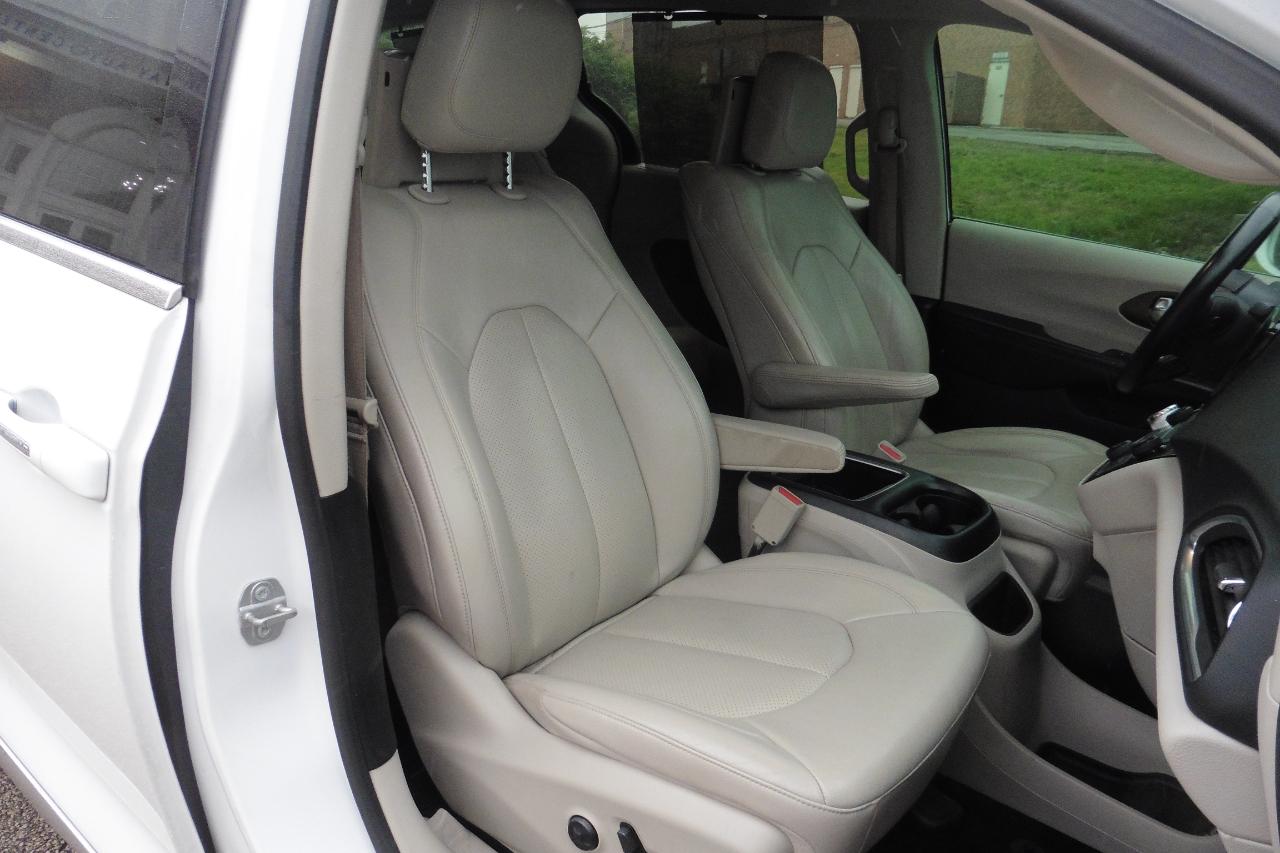 Chrysler Pacifica  2018